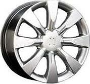Replica INF8 8x18 5x114.3 ET 40 Dia 66.1 silver