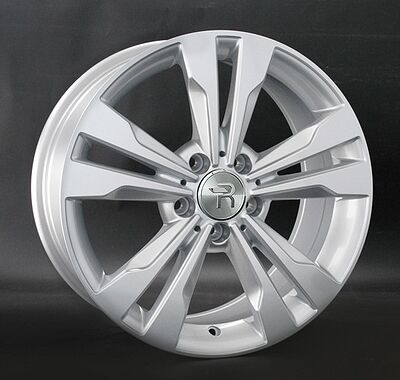 Replica MB131 8x18 5x112 ET 53 Dia 66.6 silver